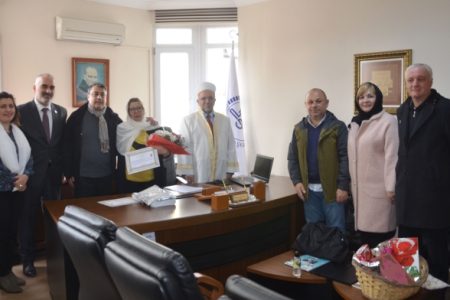 امرأة ألمانية تعتنق الإسلام خلال زيارتها لتركيا