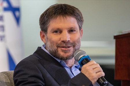 وزير مالية الاحتلال: الولايات المتحدة “المنافقة” “لا تستطيع تعليم الأخلاق” لدولة الاحتلال!